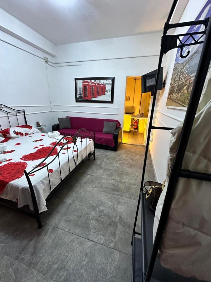 Home Cagnazzi Neapol Zewnętrze zdjęcie